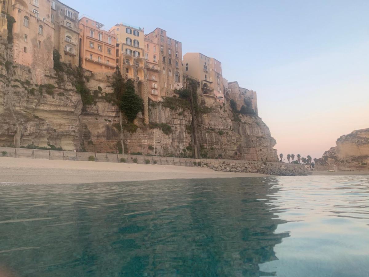 Bed and Breakfast La Piazza BeB Tropea Esterno foto
